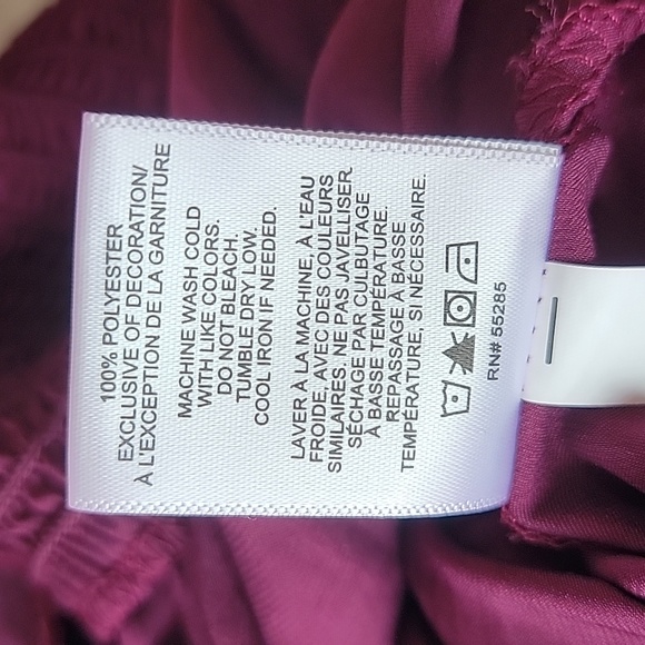 Express  0ff Shoulder  Long Sleeve top/ XS - Picture 4 of 9